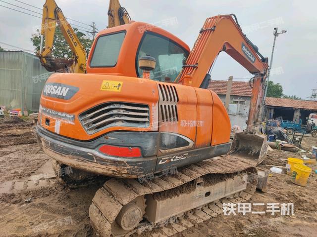 左后45(整機(jī)外觀) 左后45(整機(jī)外觀)