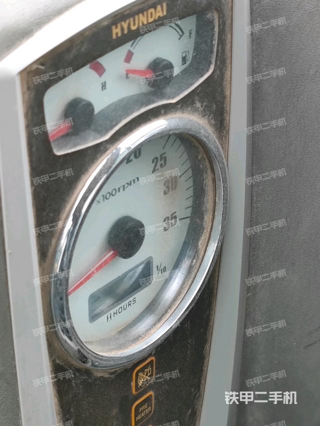 小時(shí)表(駕駛室部分) 小時(shí)表(駕駛室部分)