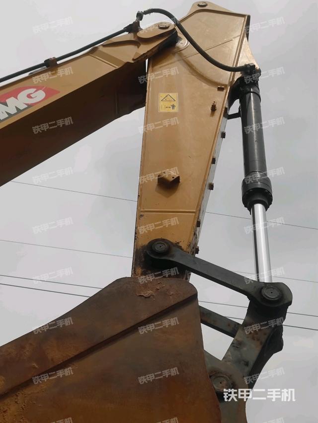 小臂整体左后（工作和回转装置）