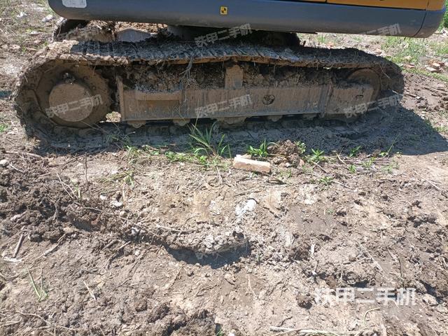 左側(cè)履帶整體?（行走機(jī)構(gòu)）