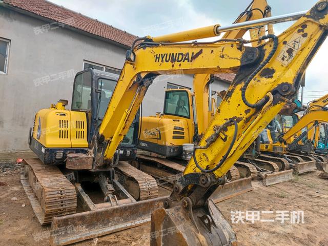右前45(整機(jī)外觀) 右前45(整機(jī)外觀)