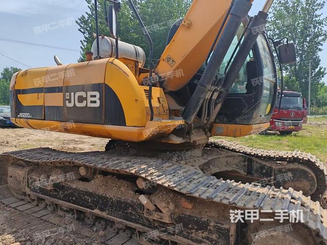 驾驶室整体（整机外观）