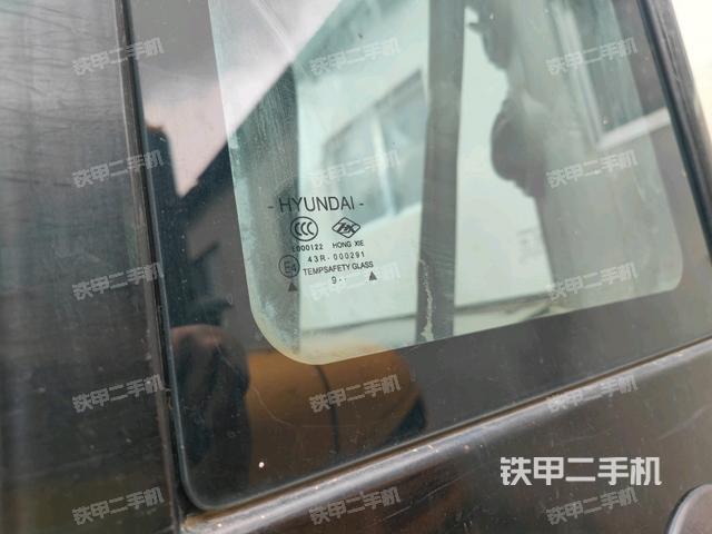 后窗玻璃角標(biāo)(駕駛室部分) 后窗玻璃角標(biāo)(駕駛室部分)