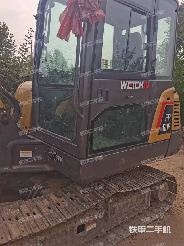 驾驶室整体（整机外观）