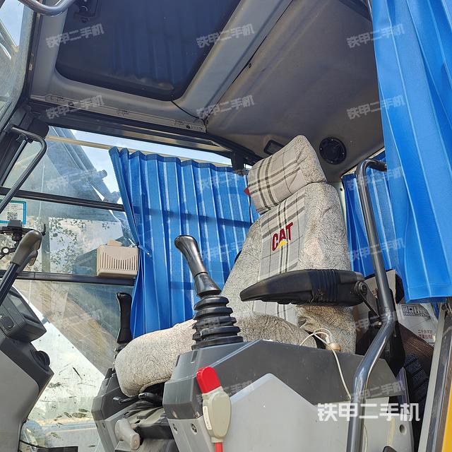 驾驶室整体（整机外观）