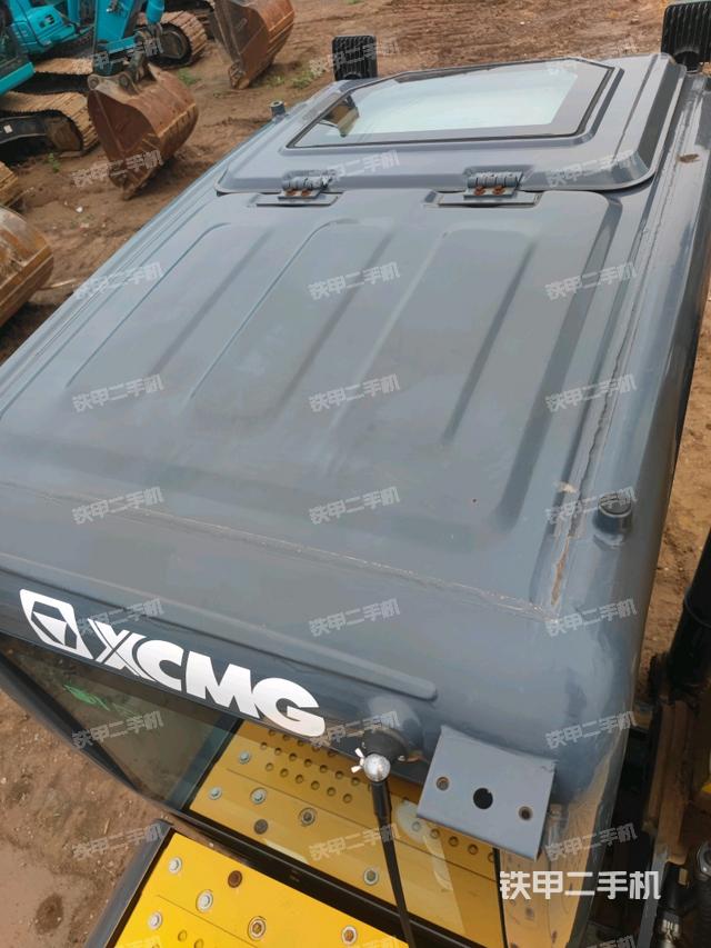 驾驶室顶部俯视（上车部件）