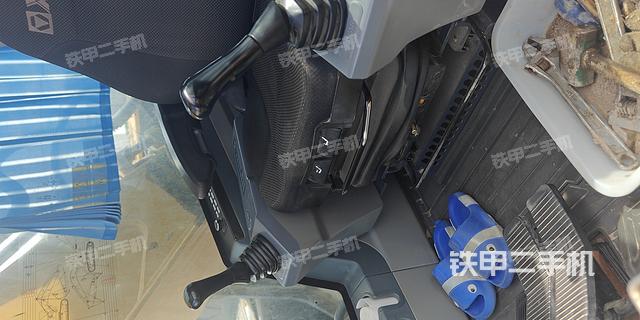 驾驶室整体（整机外观）