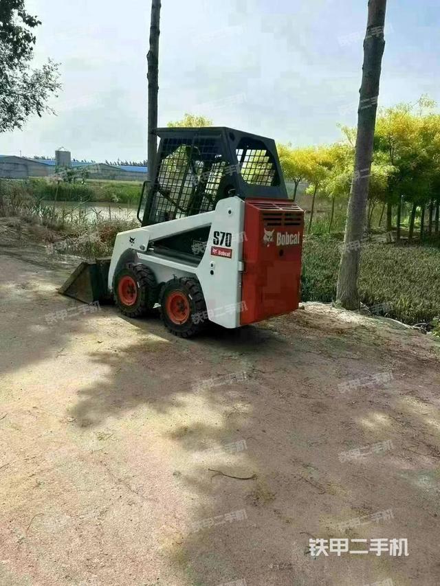 山猫S70滑移装载机