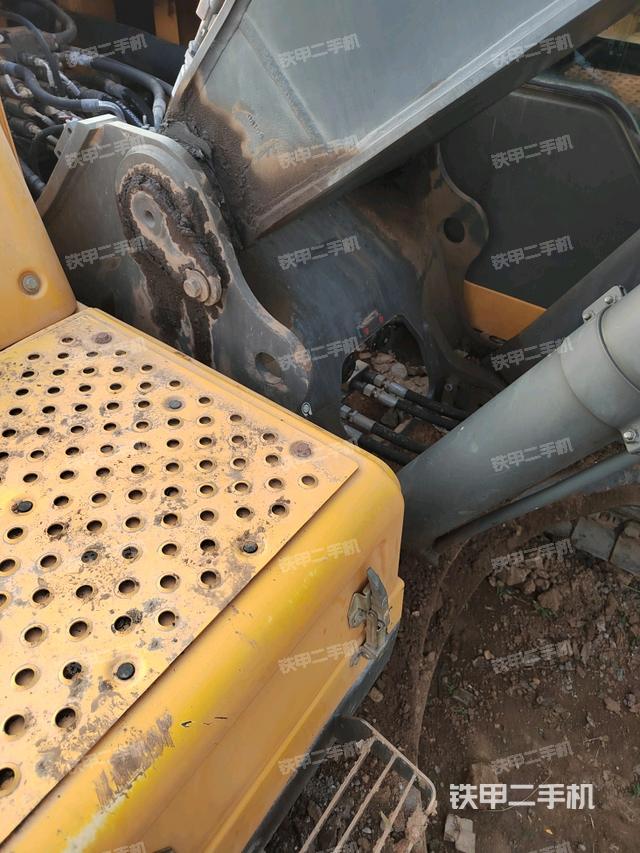 大臂根部?斜視（工作和回轉(zhuǎn)裝置）