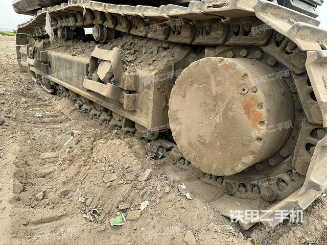 单侧履带整体（整机外观）