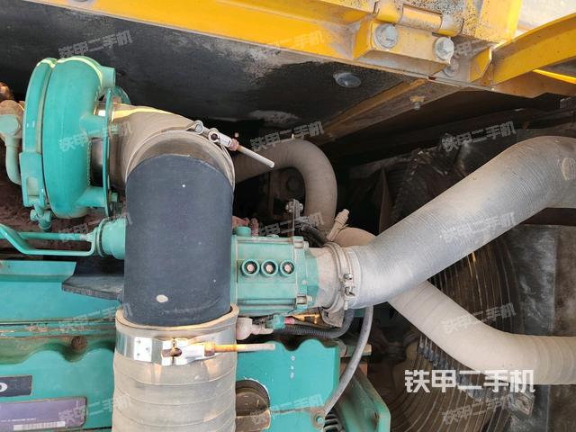 氣門室蓋螺絲特寫（上車部件）