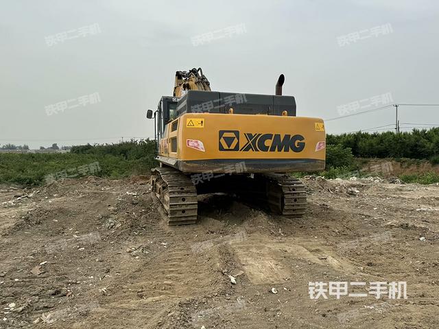 驾驶室顶部（整机外观）