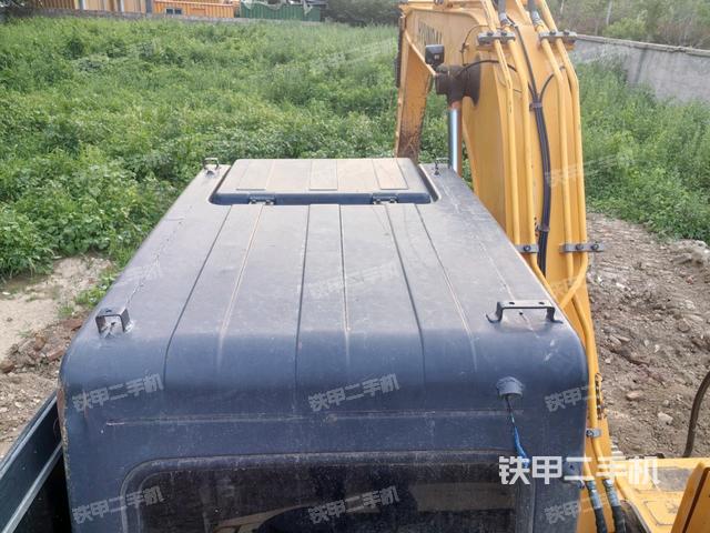 駕駛室頂部俯視(上車部件) 駕駛室頂部俯視(上車部件)