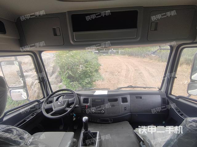 整机左侧（设备外观及核心部件）