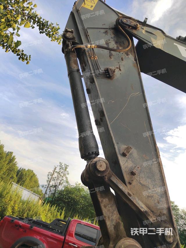 小臂整體右前（工作和回轉(zhuǎn)裝置）