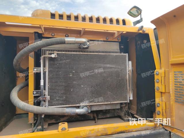 散熱器正面（大件艙室）