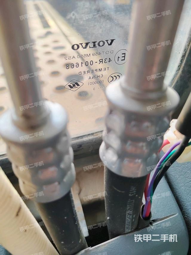 后窗玻璃角標(biāo)（駕駛室部分）