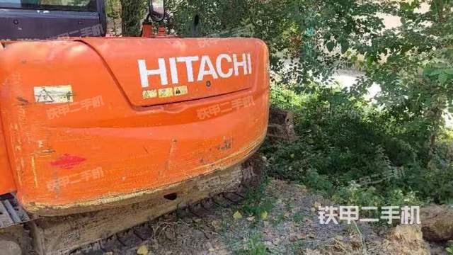 驾驶室顶部（整机外观）