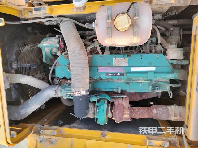 發(fā)動(dòng)機(jī)室（上車(chē)部件）