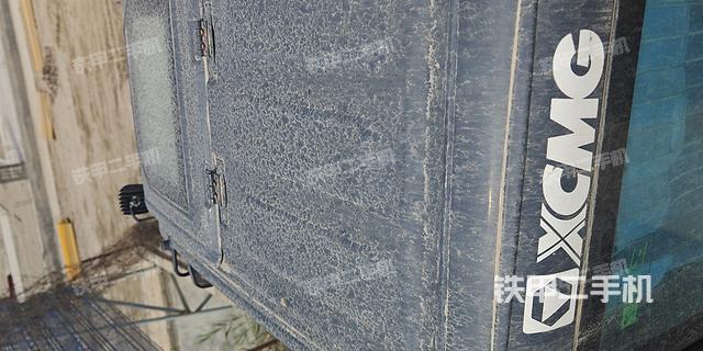 驾驶室顶部（整机外观）