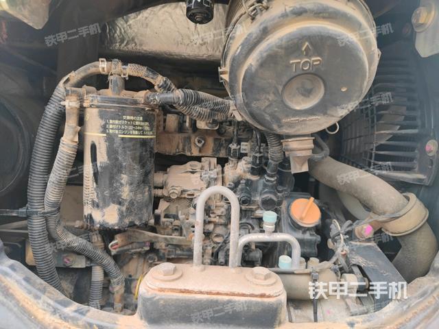 發(fā)動機室(上車部件) 發(fā)動機室(上車部件)