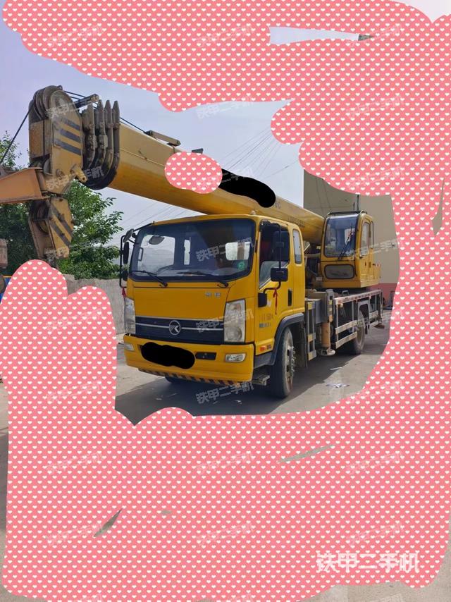 整机右侧（设备外观及核心部件）