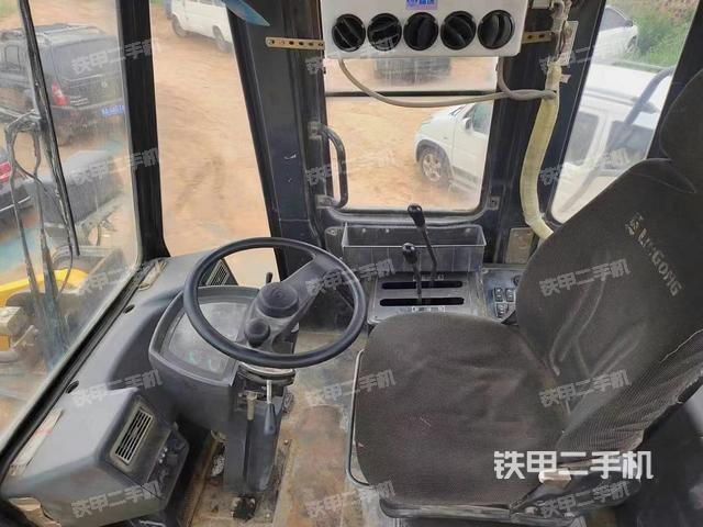 驾驶室工作台（整机外观及大件）