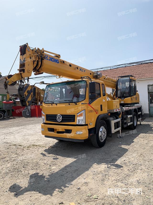 整机右侧（设备外观及核心部件）