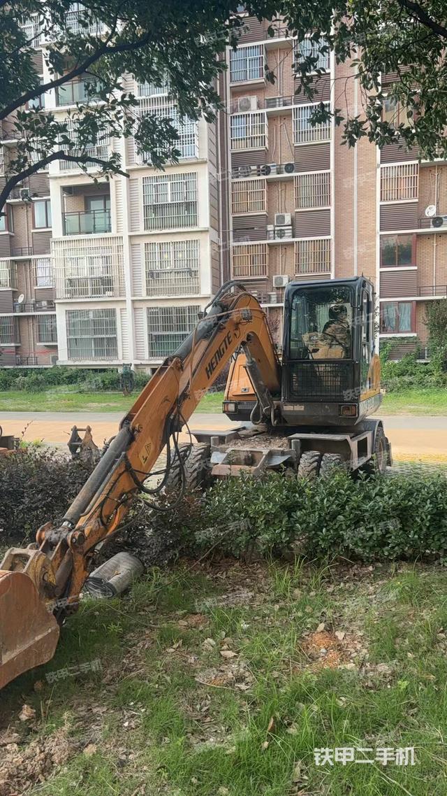 恒特重工HT75W挖掘机