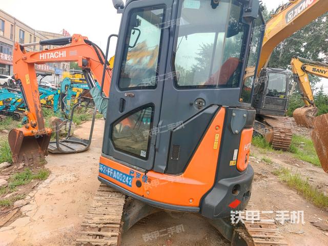 右后45(整機外觀) 右后45(整機外觀)