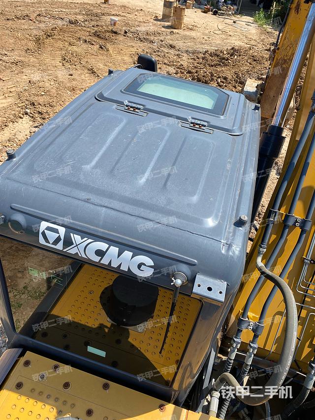 驾驶室顶部（整机外观）