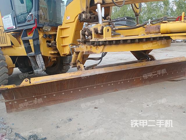 整机左侧（设备外观及核心部件）