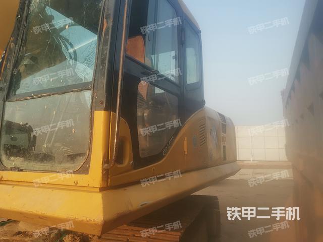 驾驶室整体（整机外观）