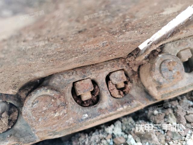 右侧行走马达盖板（行走机构）