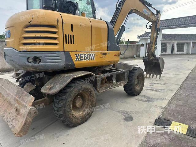 整机右后45°（整机外观）