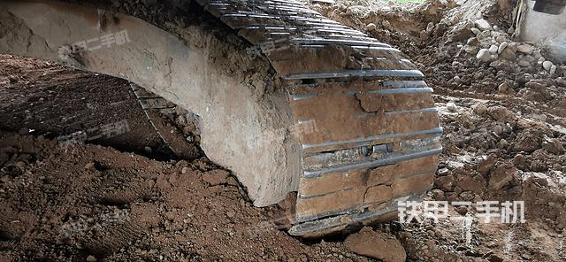 单侧履带整体（整机外观）