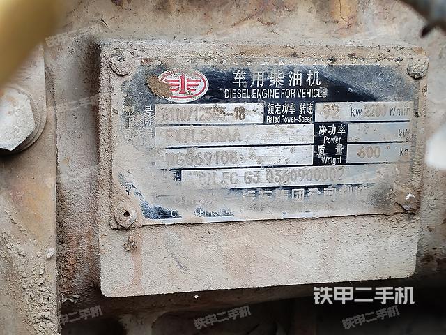 发动机右侧（整机外观及大件）