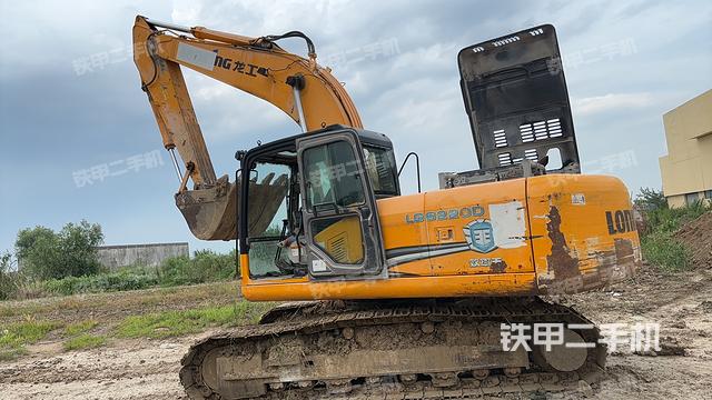 驾驶室整体（整机外观）