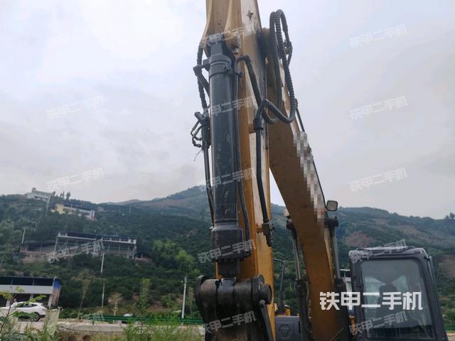 小臂整体左后（工作和回转装置）