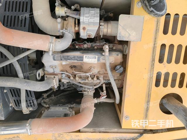 发动机室（上车部件）