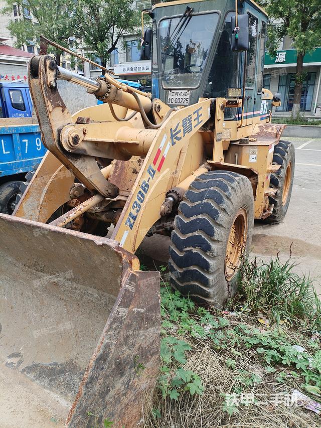 工作装置整体（整机外观及大件）