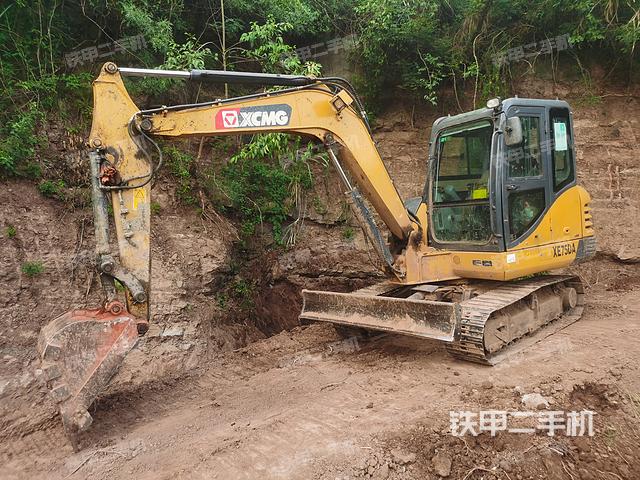 驾驶室顶部（整机外观）