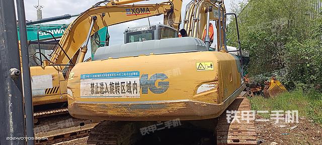 驾驶室顶部（整机外观）