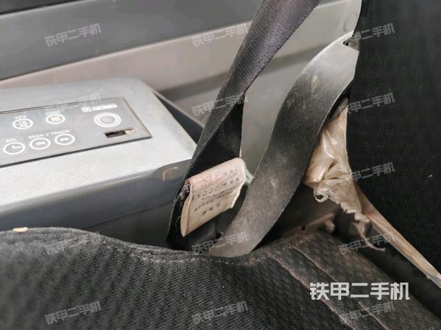 座椅后部（驾驶室部分）