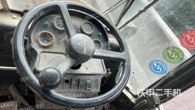 驾驶室操作台（整机外观及大件）