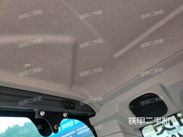 左后方玻璃角标（驾驶室部分）