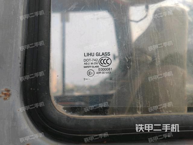 后窗玻璃角标（驾驶室部分）