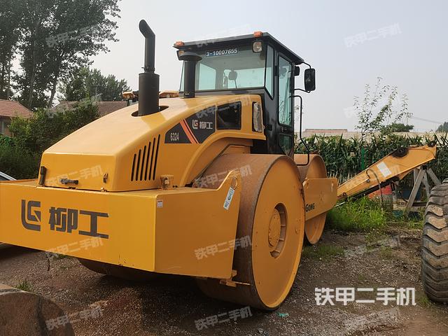 整机右后45°（设备外观及核心部件）