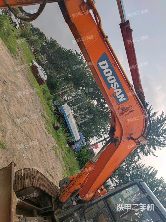 小臂整体右前（工作和回转装置）