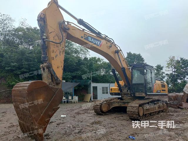 三一重工SY375H挖掘机